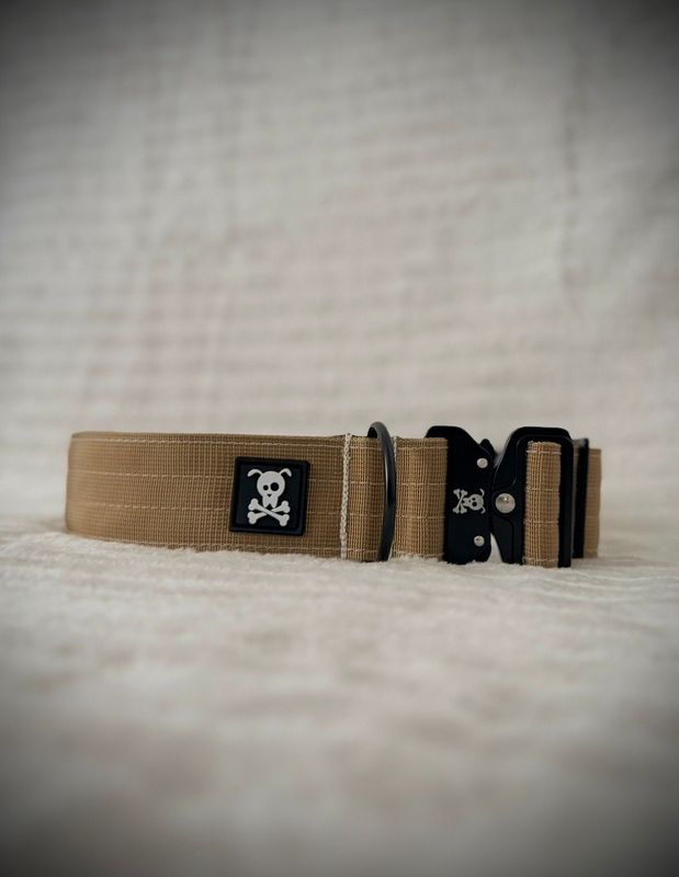 Halsband Olive Gold maat XL