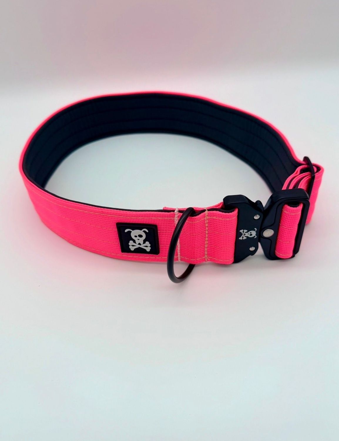 Halsband Neon Pink maat XXL (enkel op bestelling)