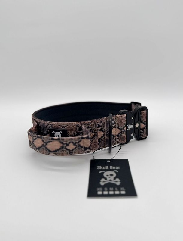 Halsband met handvat  Snakeskin L