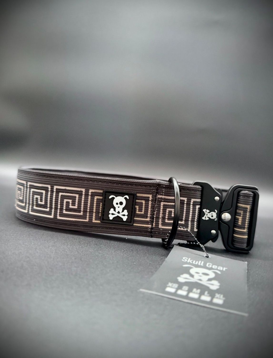 Halsband Labyrinth maat XL