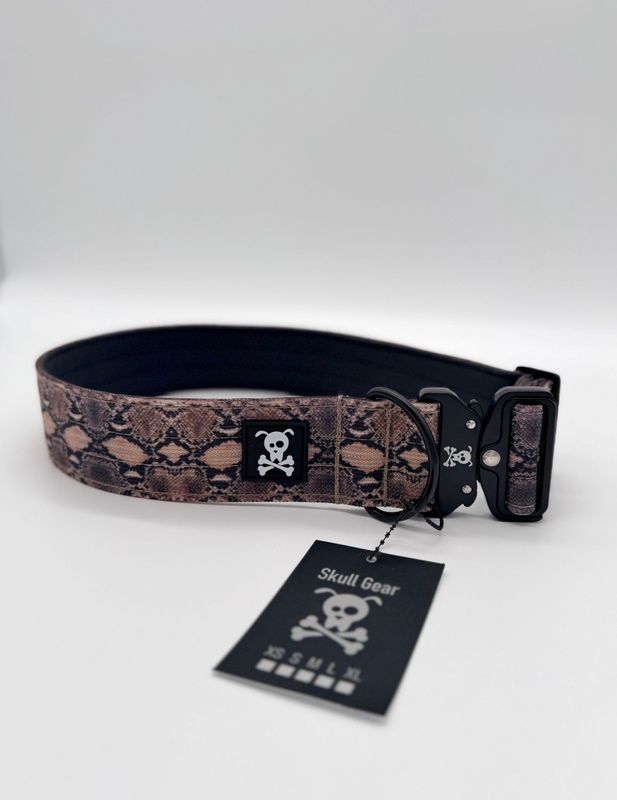 Halsband Snakeskin maat XL