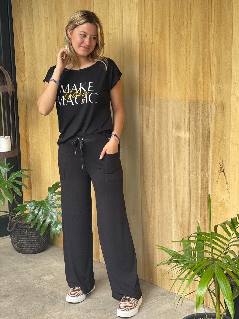 PANTALON ANCHO