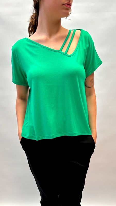 REMERA LILITH