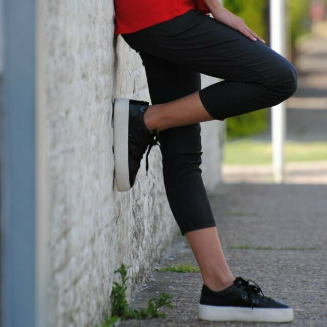PANTALON  CAPRI BENGALINA