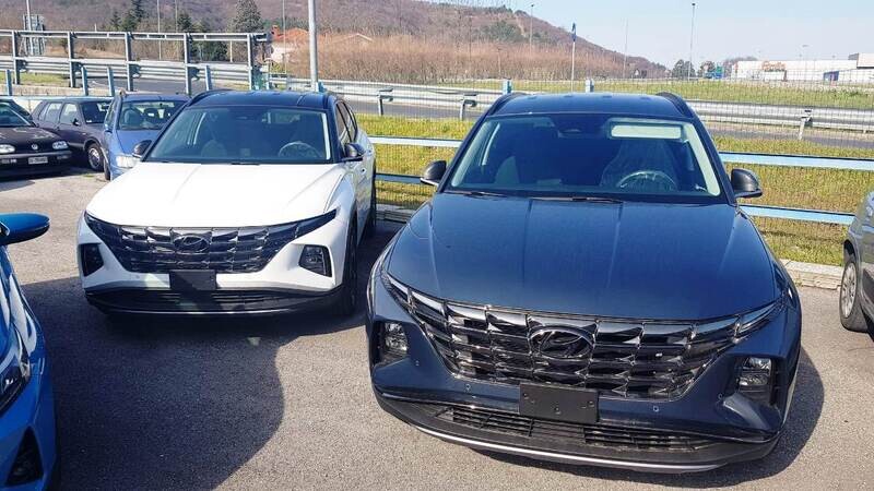 NUOVA HYUNDAI TUCSON 1.6 FULL HYBRID HEV ROTTAMAZIONE - 2024