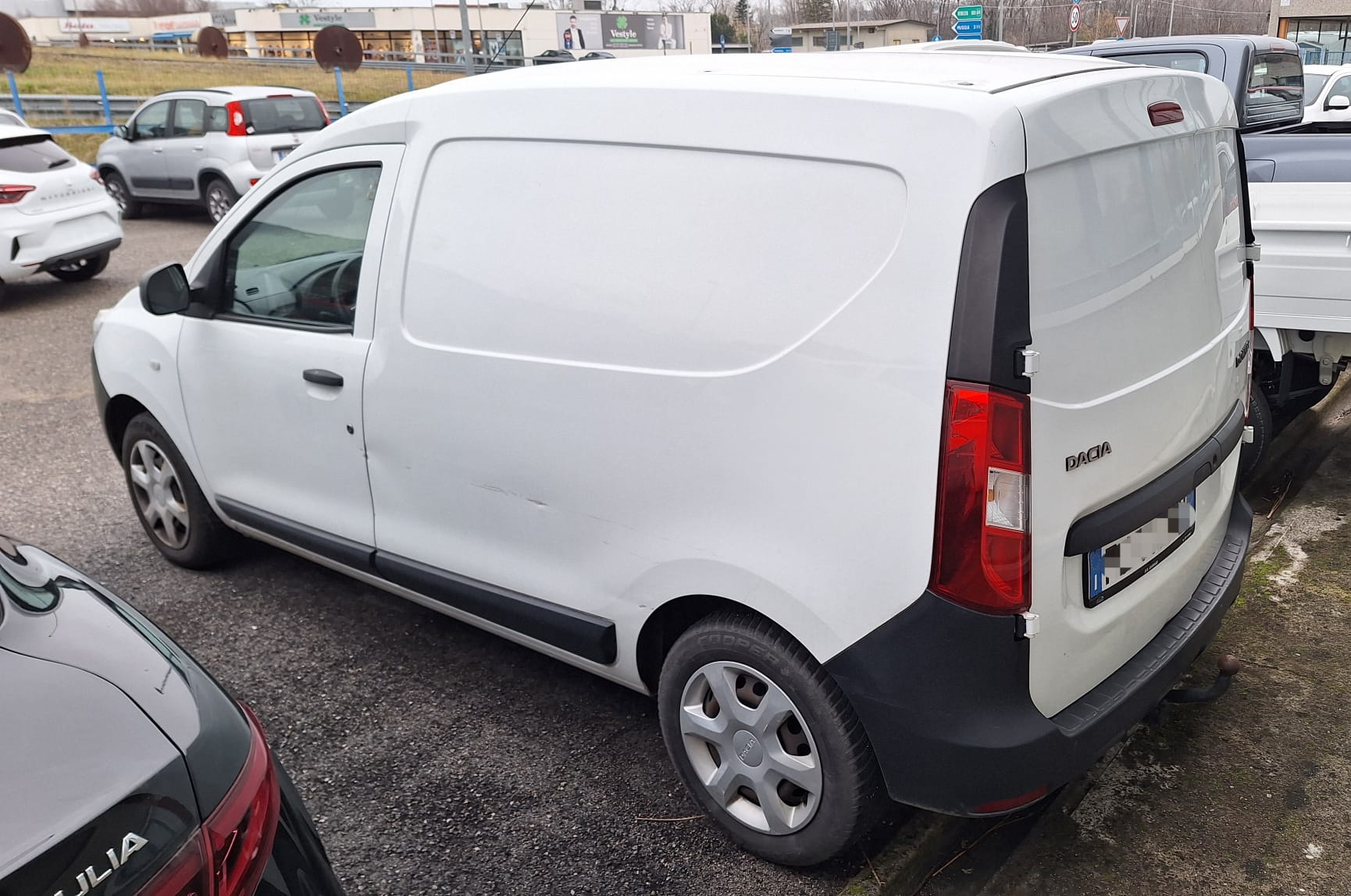 DACIA DOKKER 1.6 BENZINA BIFUEL GANCIO TRAINO - 2017