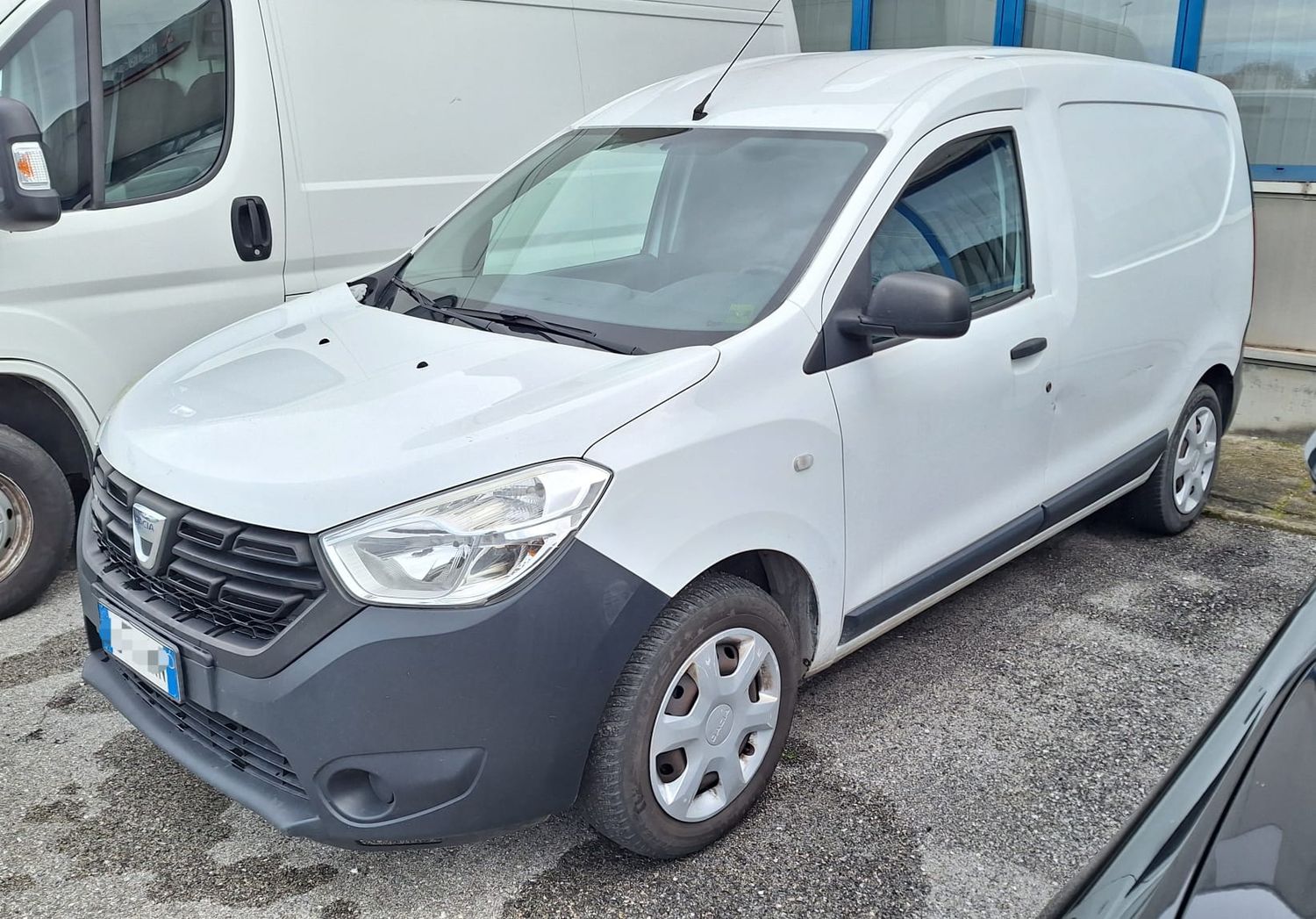 DACIA DOKKER 1.6 BENZINA BIFUEL GANCIO TRAINO - 2017