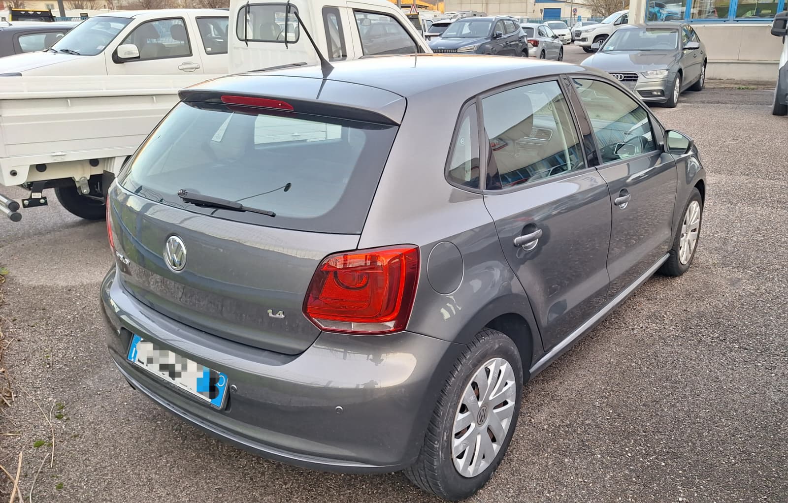 VOLKSWAGEN POLO 1.4 COMFORTLINE NEOPATENTI