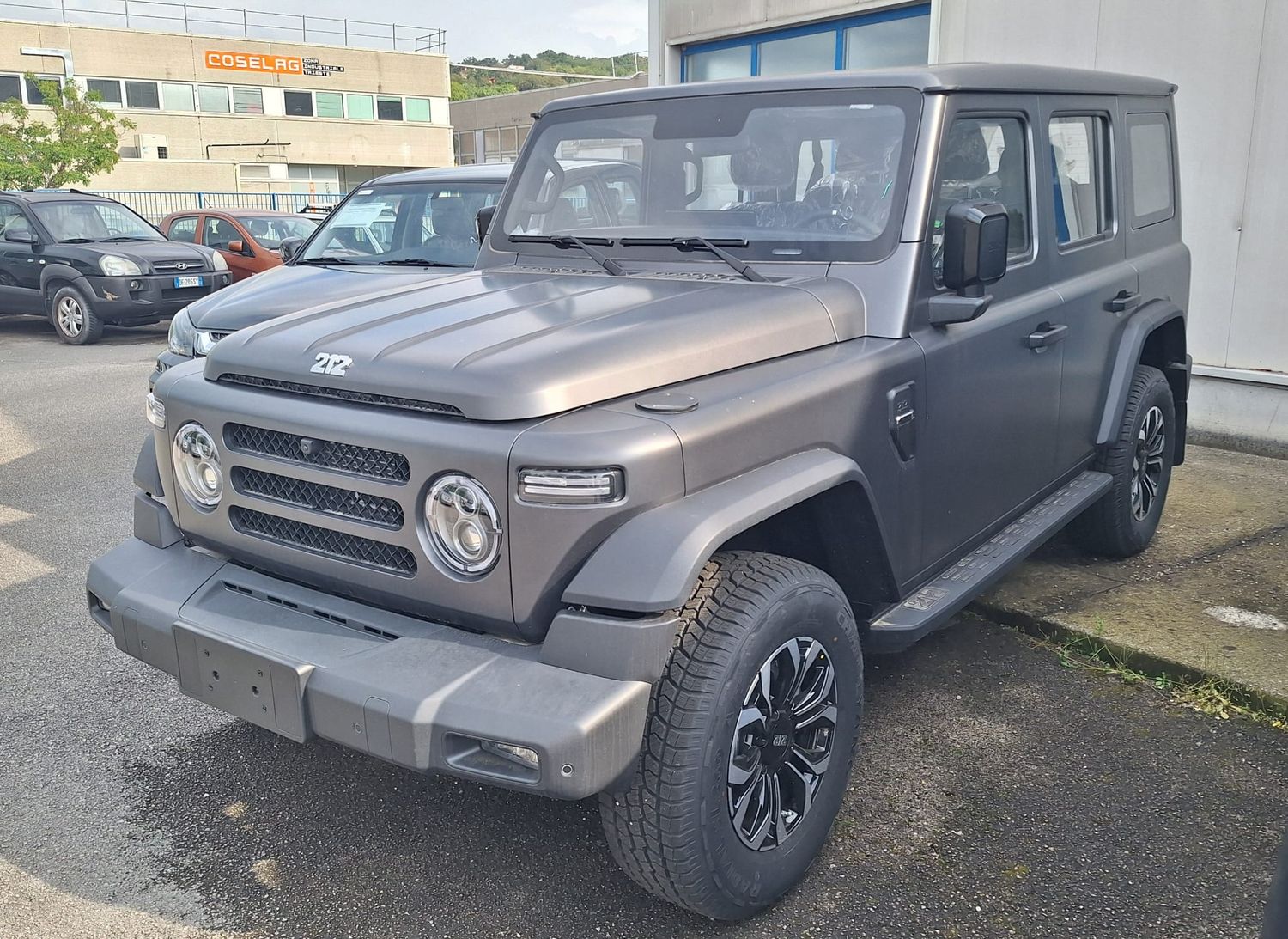 EMC 212 2.0 TDI 8AT 4WD - 2026