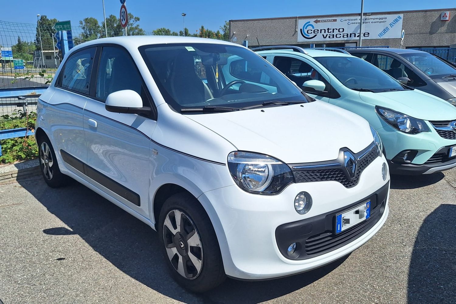 RENAULT TWINGO 1.0 BENZINA NEOPATENTATI - 2018