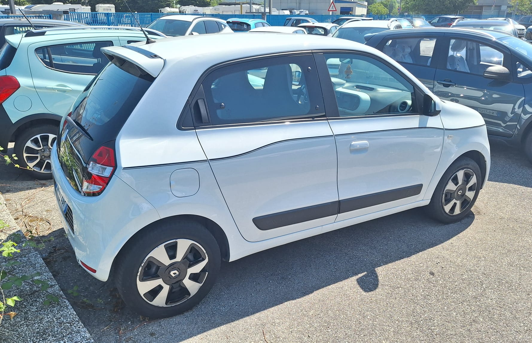 RENAULT TWINGO 1.0 BENZINA NEOPATENTATI - 2018