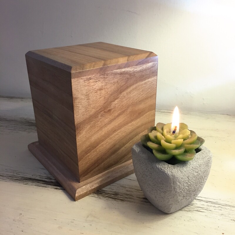 Urna Small Simply Elegant