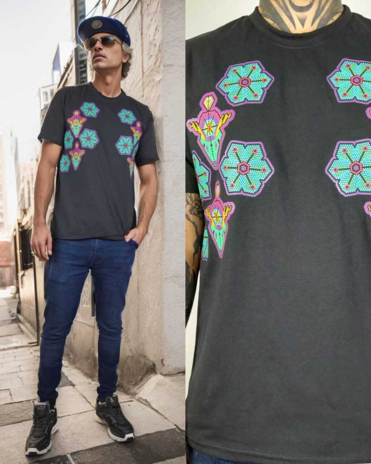 PLAYERA NEGRO PEYOTES HUICHOL M