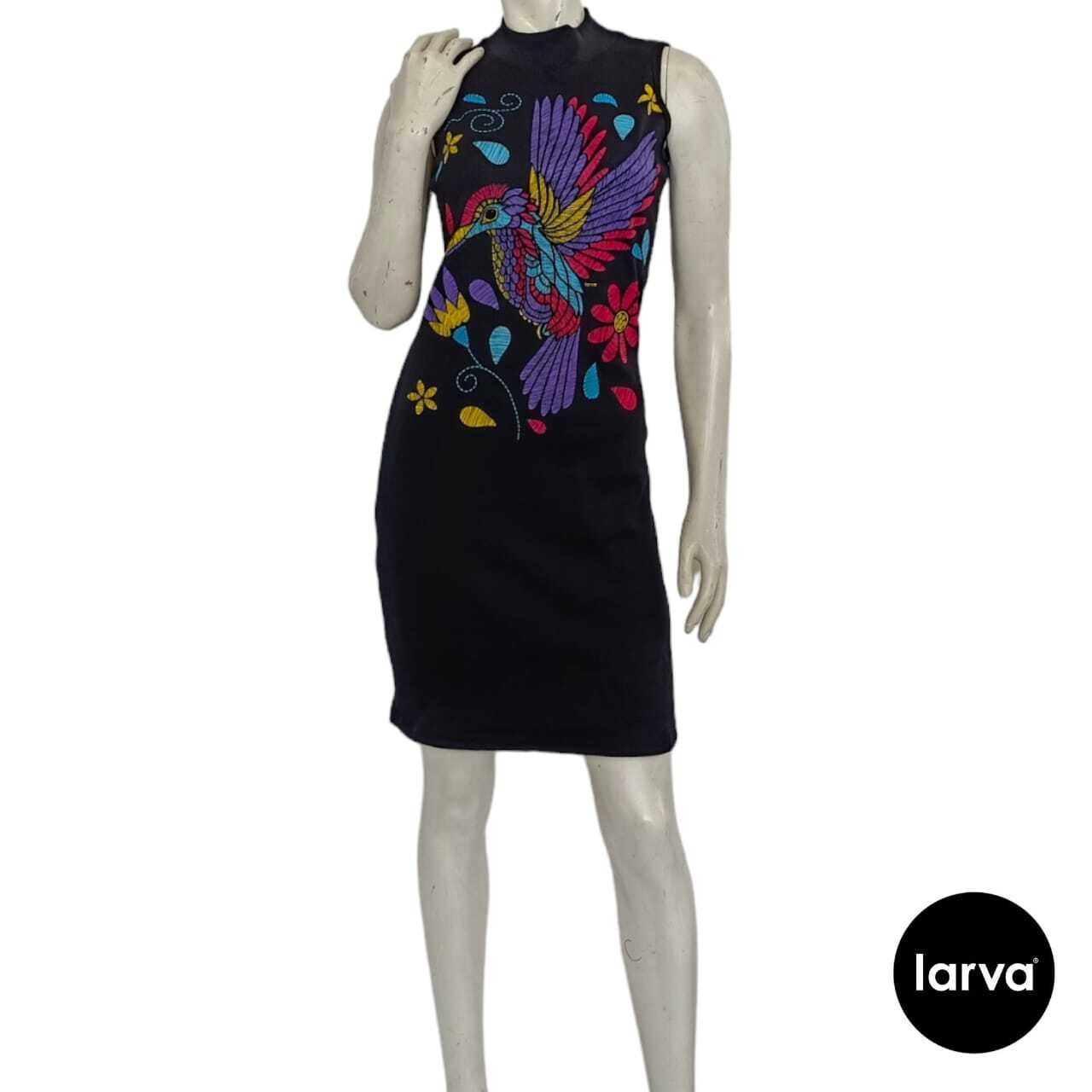 VEST CORTO NEGRO COLIBRI FLORAL BORDADO