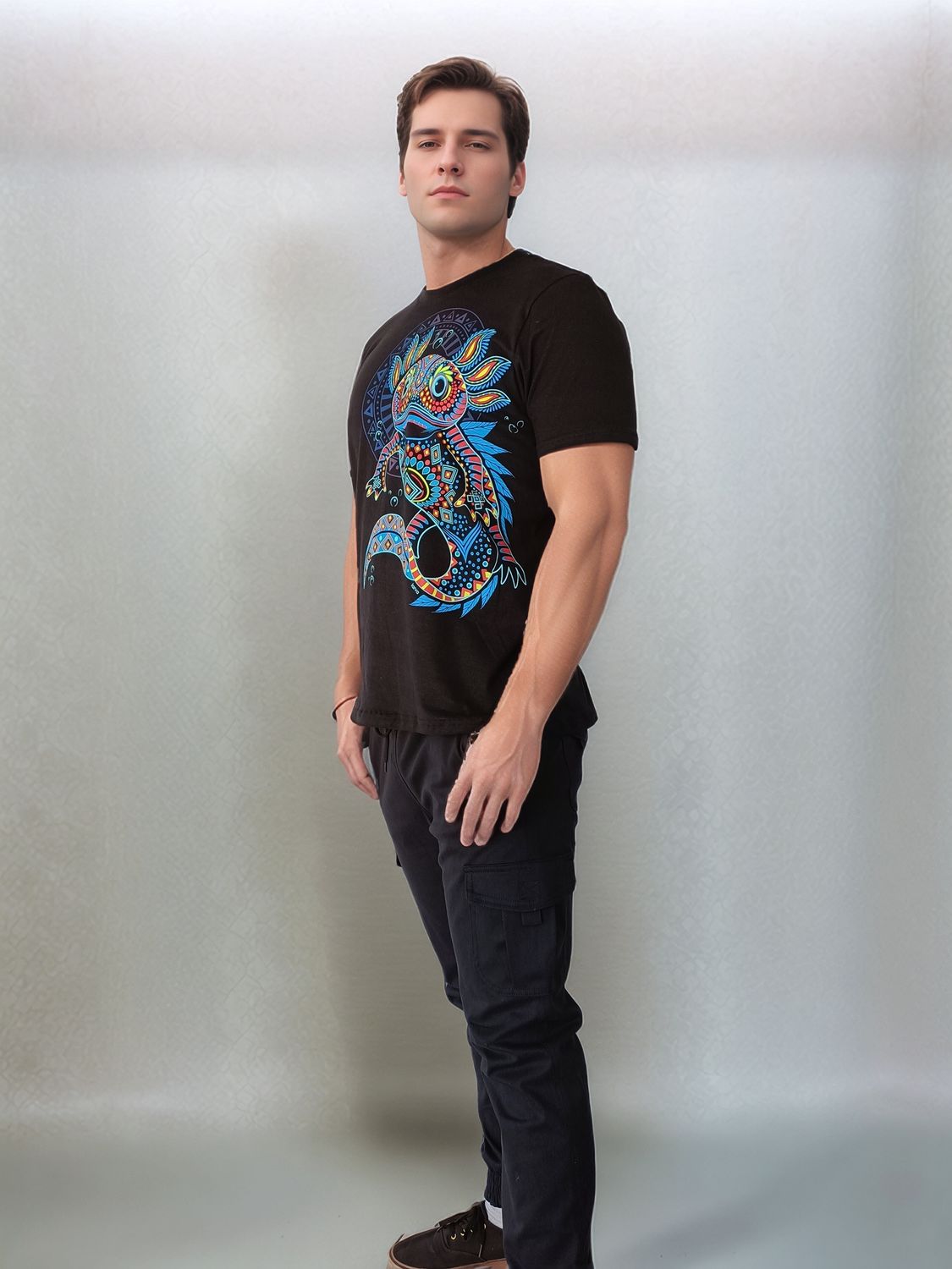 PLAYERA NEGRO AXOLOTL MANDALA