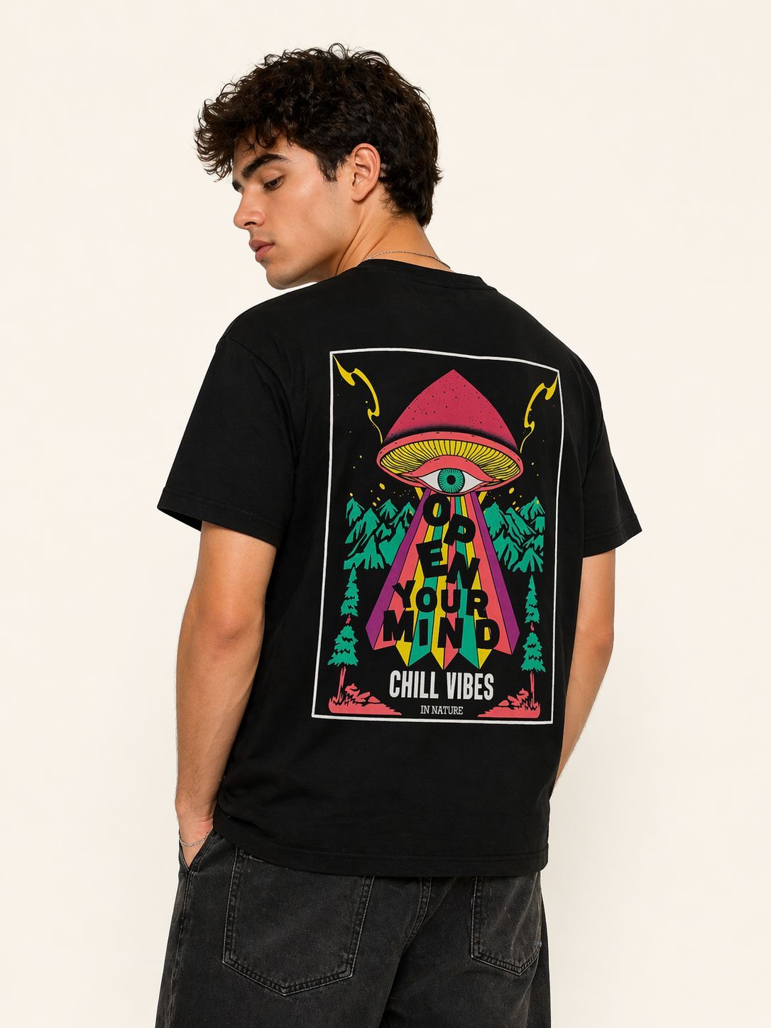 PLAYERA RELAXED FIT NEGRO HONGO CHILL VIBES S