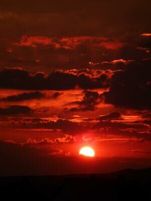 Every night when the sun goes in