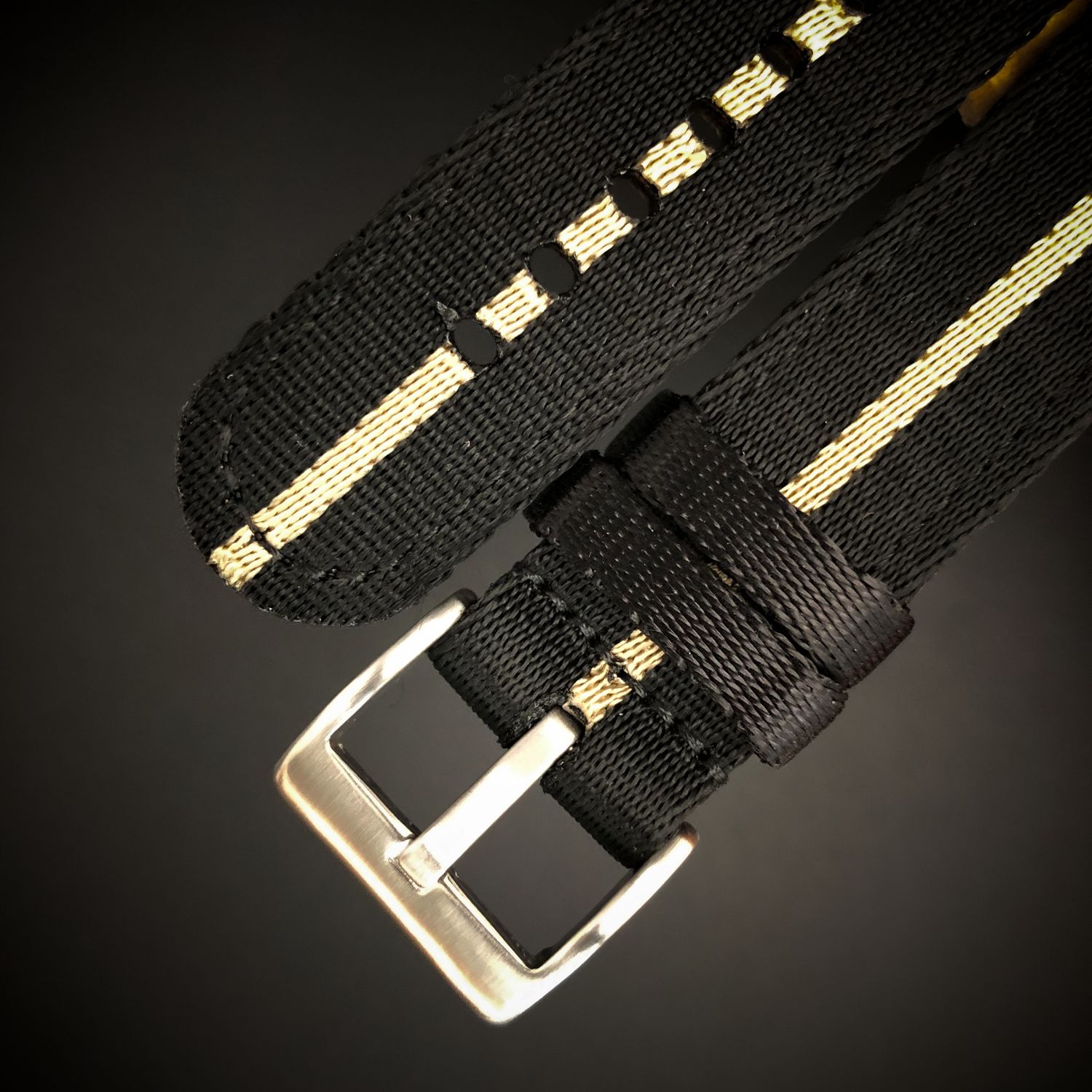 Nylon Watch Strap 20 mm with Quick Fastener - Fits Seiko, Omega, Tudor, Pagani, Garmin and others.