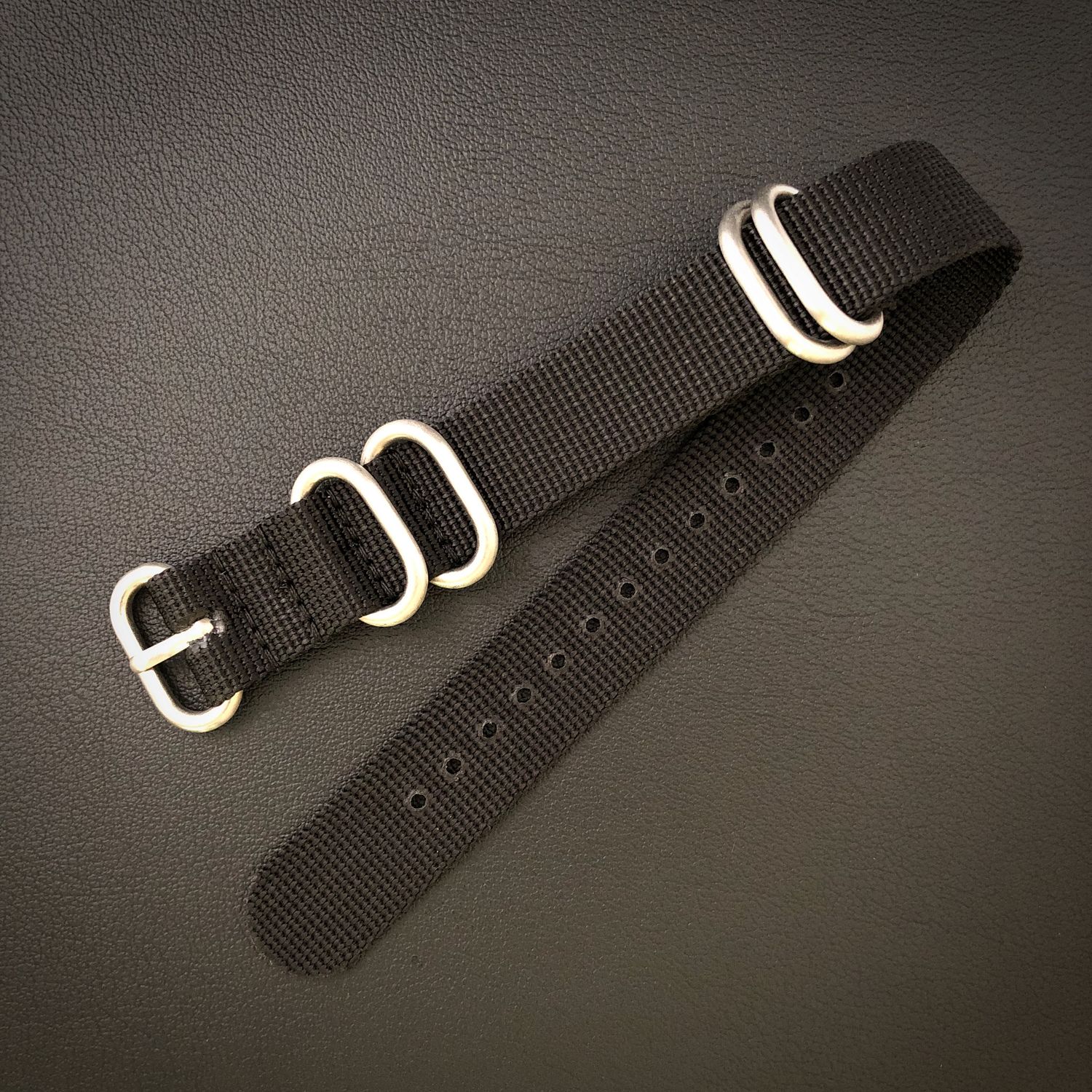 ZULU strap Black 18 mm