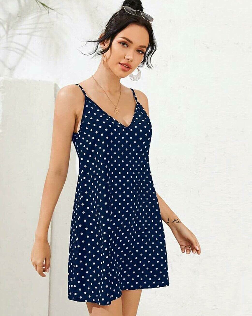 Vestido slip de lunares doble escote V
