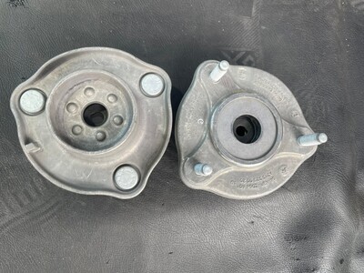 ชุดเบ้าโช๊คและอุปกรณ์กันกระแทกโช๊คBenz C300 AMG