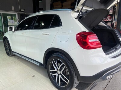 บันไดข้าง MercedesBenz GLA W156