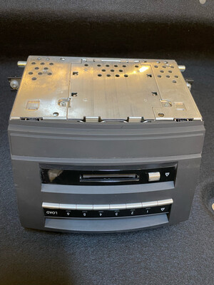 เครื่องเล่นเพลง S CLASS W221