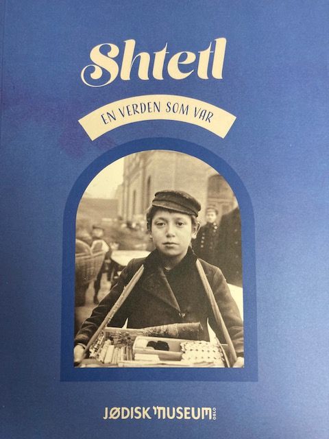 Utstillingshefte "Shtetl, En verden som var" på Norsk