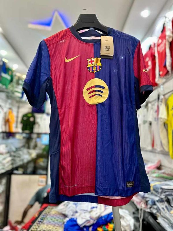 MAILLOTS PLAYER ADIDAS PUMA ET AUTRES 24/25