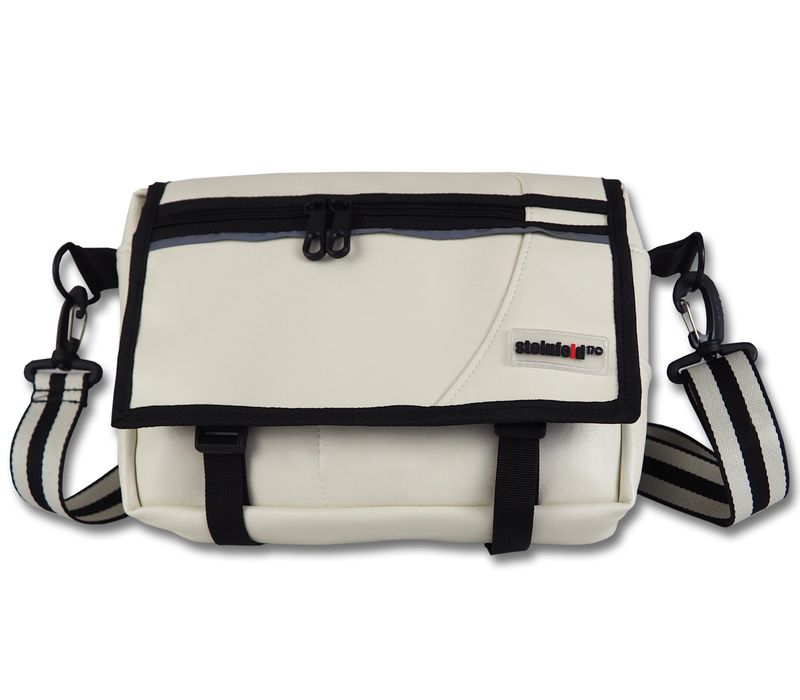 Pallas, die Kleine, Kunstleder elfenbein-beige