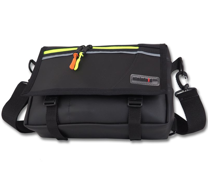 Pallas, die Kleine, Kunstleder-mattschwarz-neon