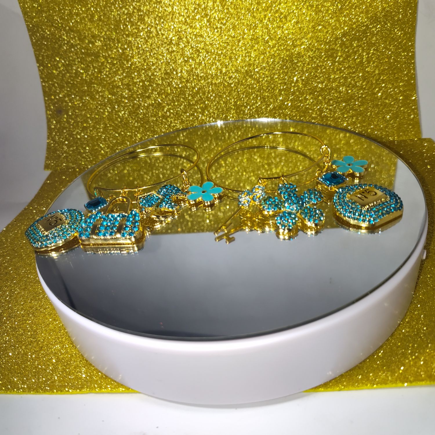 Handcrafted Turquoise Gold Bangle set