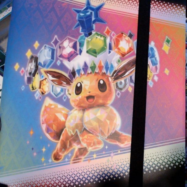 Exceptional Prismatic Binder! 360 Card Holder!