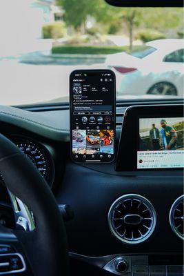 Phone Mount - KIA STINGER