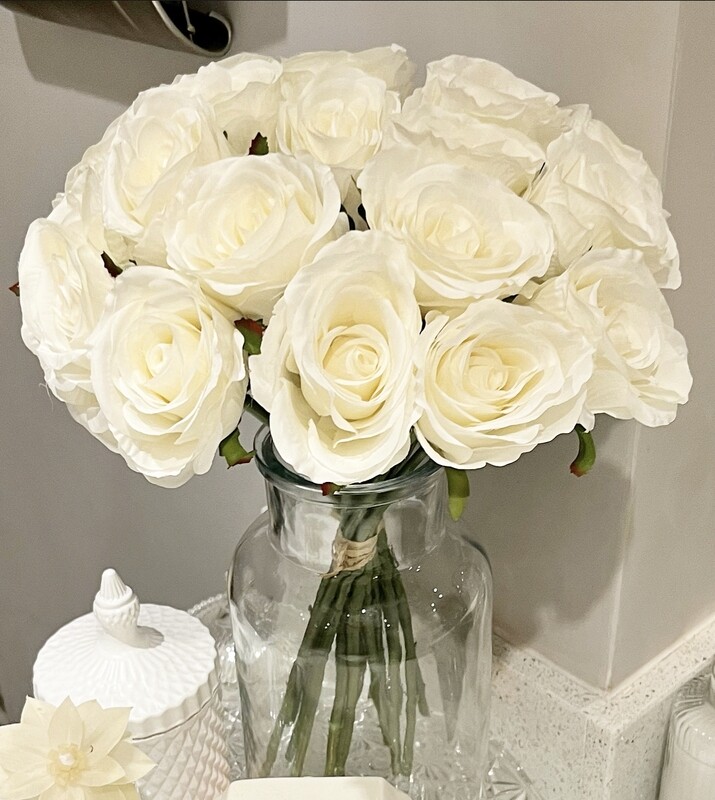 Hayley Ivory Rose