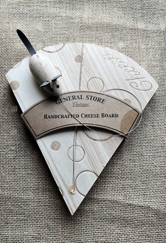 Cheese board mouse cutter