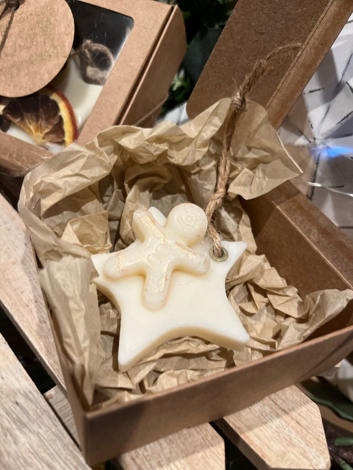 Single Hanging Scented Star Gingerbread (gift boxed)