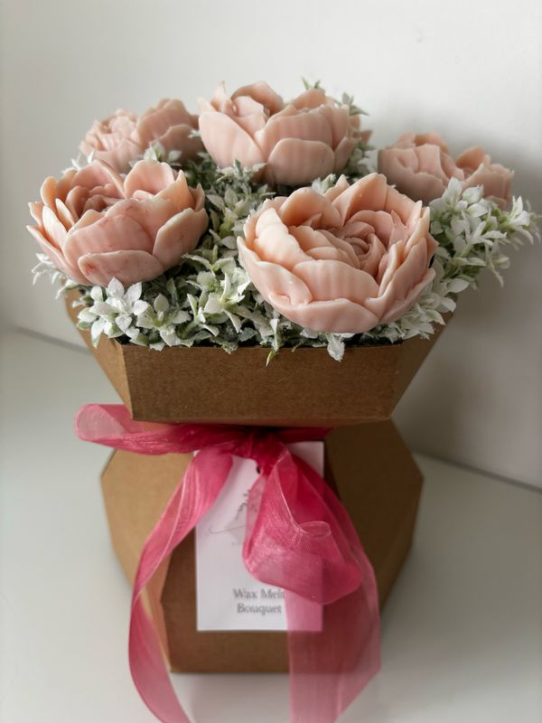 Heart Rose Bouquet white  foliage