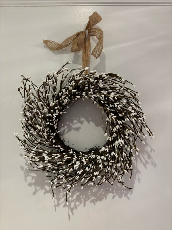 Rustic White Berry Wreath