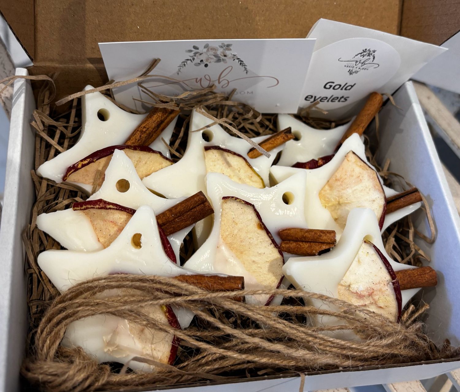 Hanging Wax Melt Stars apple & Cinnamon 8 pack Hanging Wax Melt Stars apple & Cinnamon 8 pack