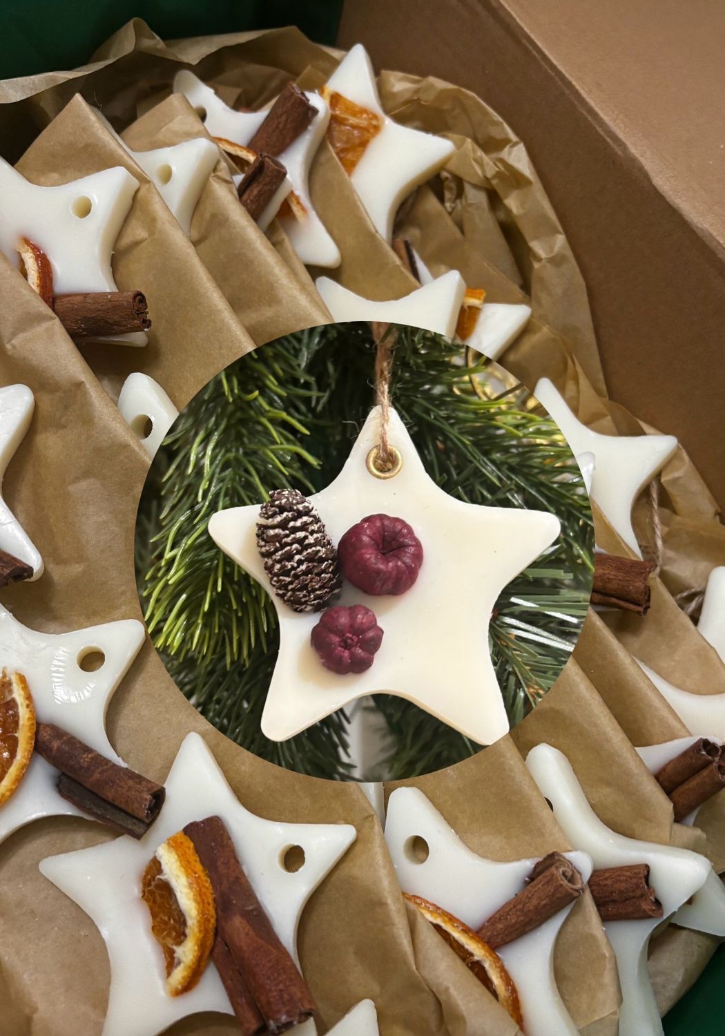 Hanging Wax Melt Stars Winter berries 25 pack Hanging Wax Melt Stars Winter berries 25 pack