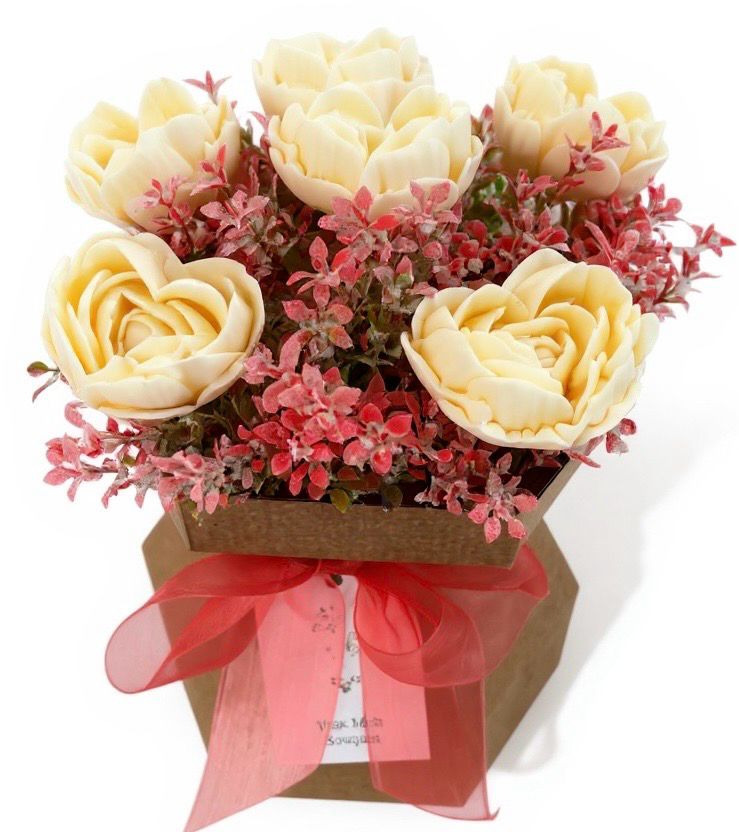 Heart Rose Bouquet  cherry blossom scent