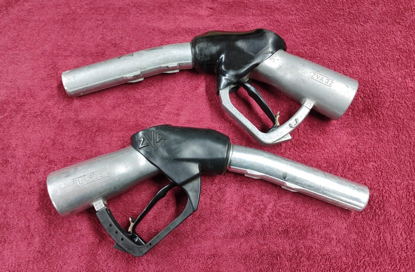 2 Stück gebrauchte Elaflex ZVA 32 Automatische Zapfpisole