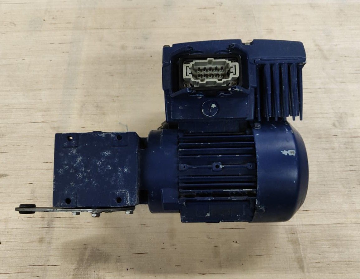 SEW Getriebemotor mit Antriebsumrichter WF20 DT71D4/MM03/BW1/ASA3 SEW Getriebemotor mit Antriebsumrichter WF20 DT71D4/MM03/BW1/ASA3