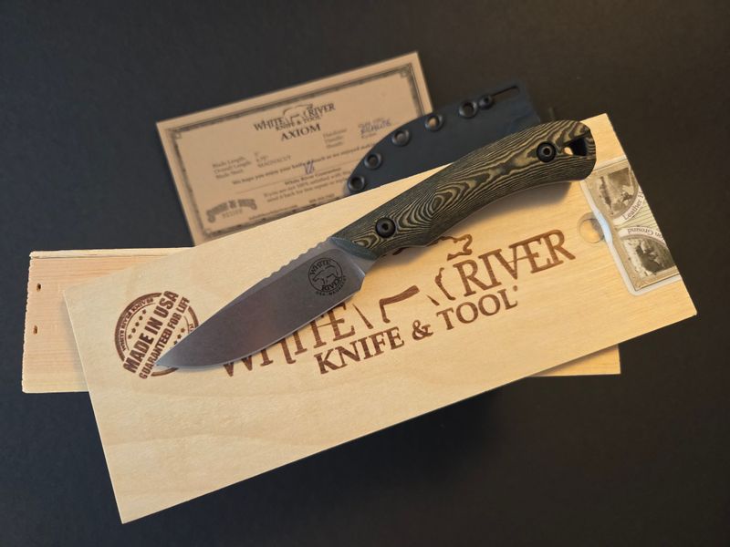 White River Axiom Maple/ Black Richlite, Magnacut