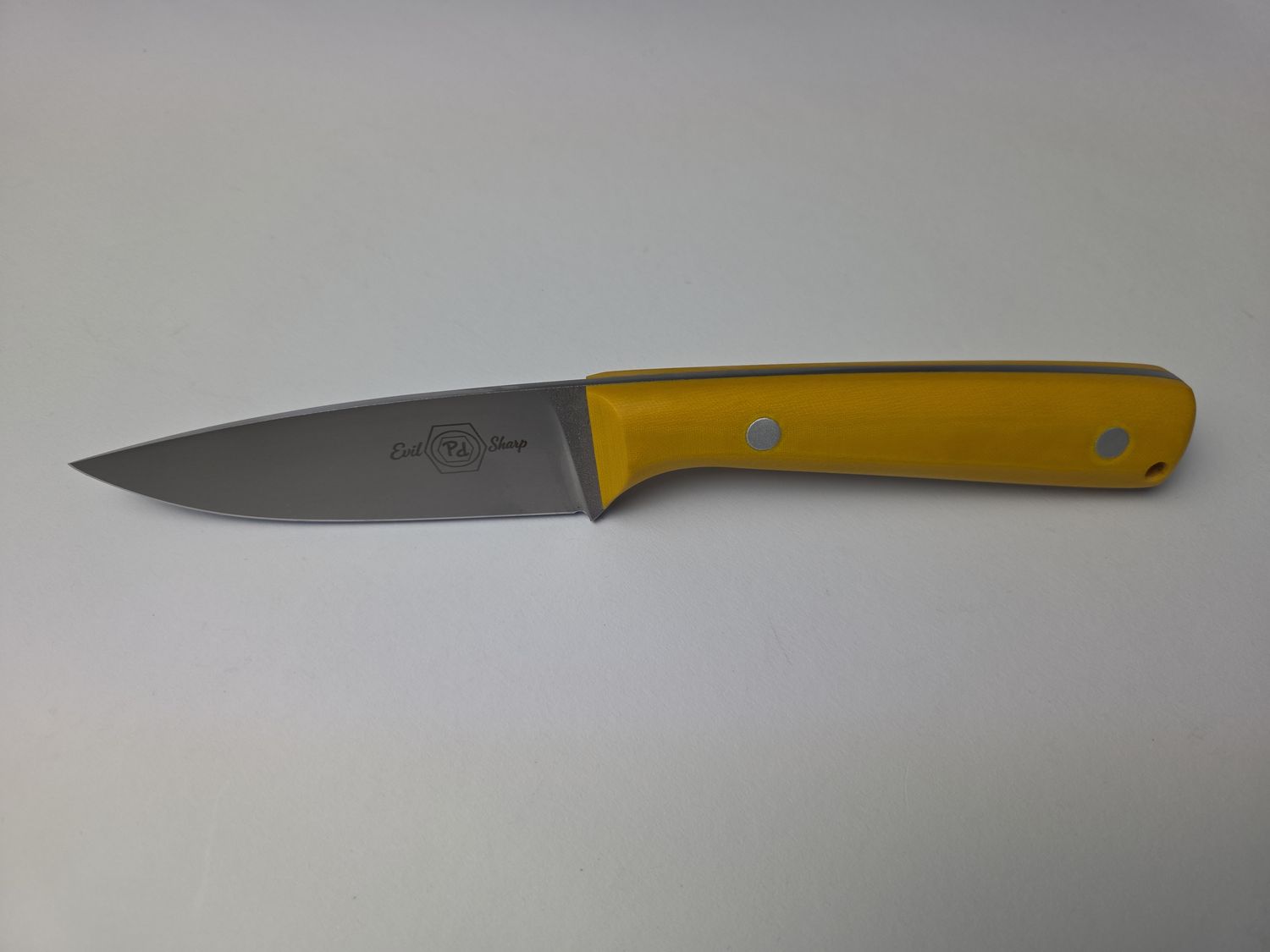 PiedPiper - Jagdnicker - SB1 Niolox-Canvas Micarta-Yellow PiedPiper - Jagdnicker - SB1 Niolox-Canvas Micarta-Yellow