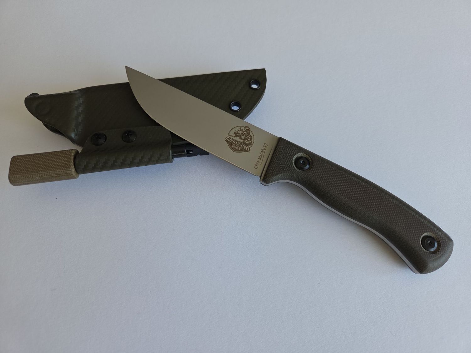 Bullhead  - Outdoorknife - MAGNAUCUT - Green Canvas