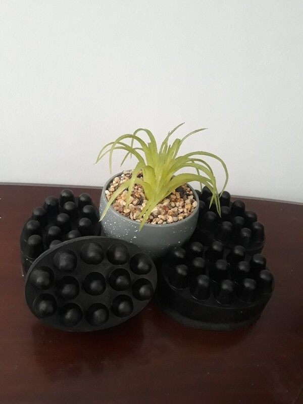 Activated Charcoal Sea Moss Massage Bar