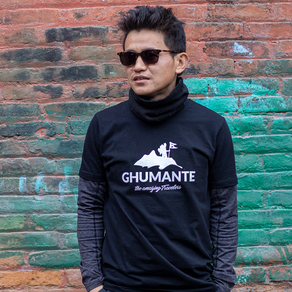 Ghumante Tshirt Black