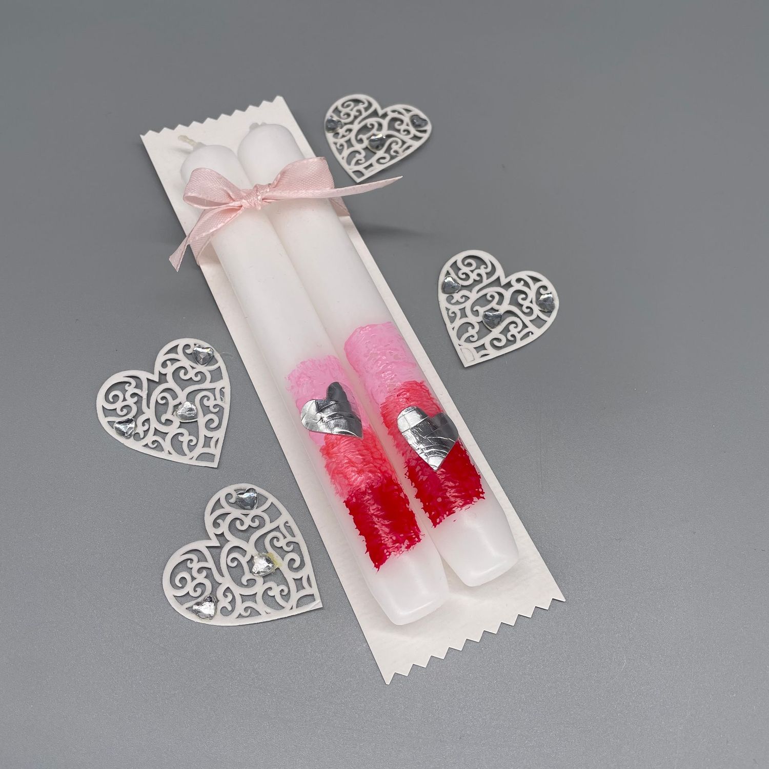 Kerzenduo mit silbernen Herzen